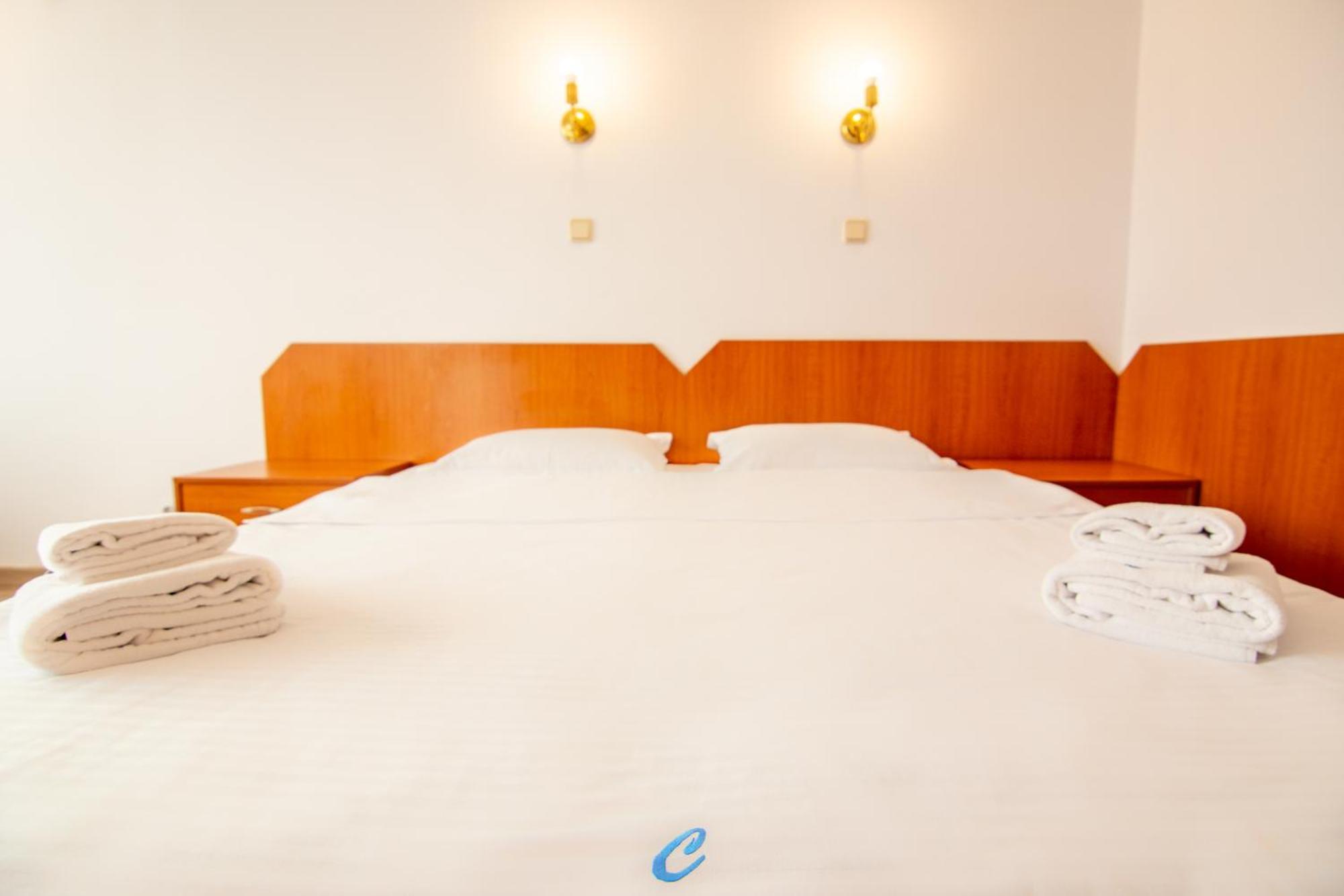 Double or Twin Room,1576885841:JPEG
